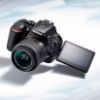 صورة تتميز كاميرا Nikon D5500 النحيفة وخفيفة الوزن بشاشة تعمل باللمس متغيرة الزاوية