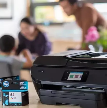 صورة لقسم طابعة ملونة